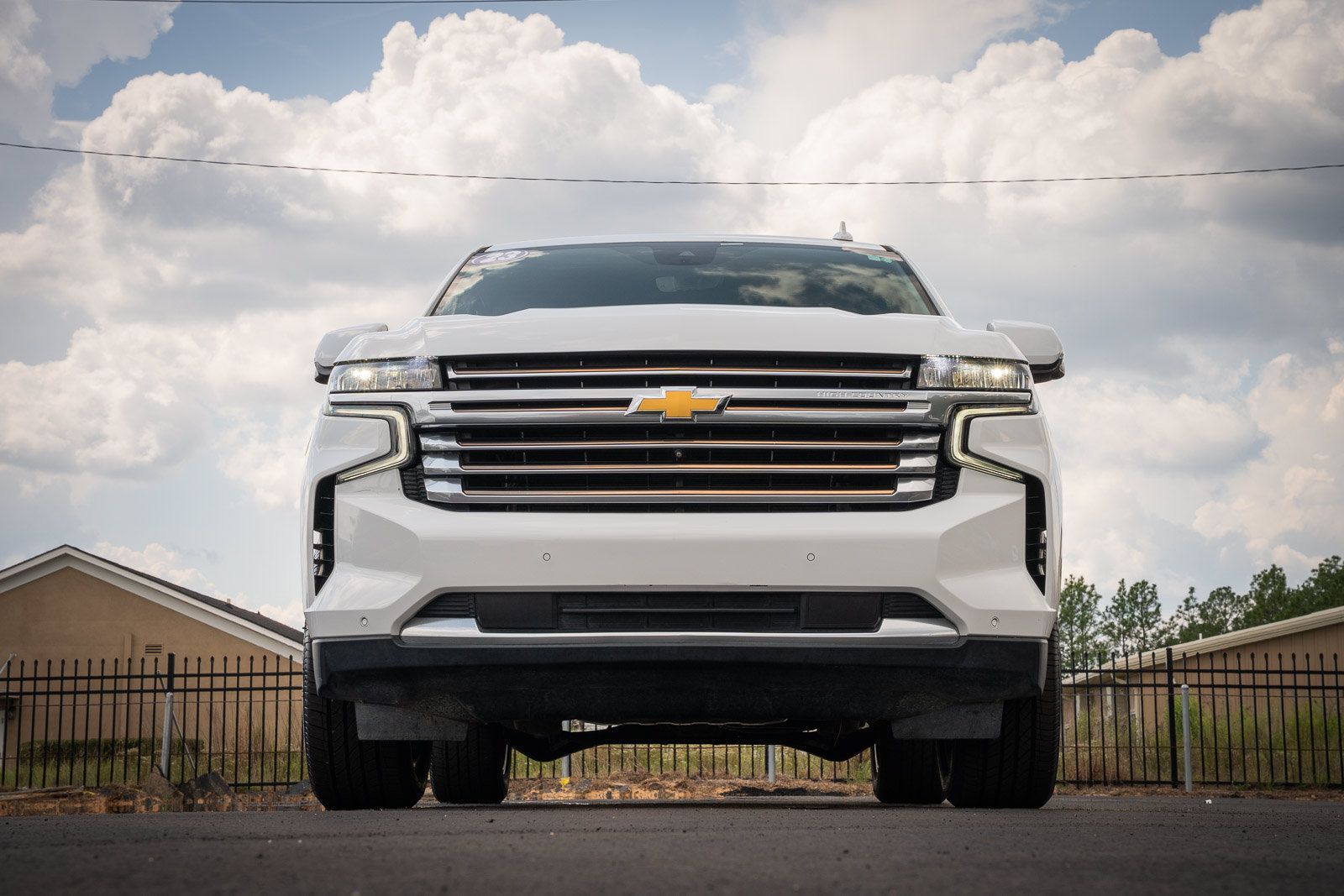 Used 2023 Chevrolet Tahoe High Country w/ Premium Package 2 RWD image 3