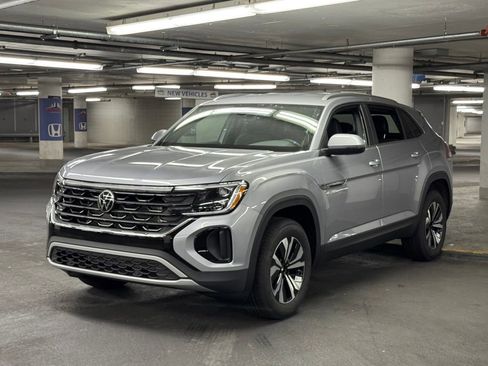 New 2026 Volkswagen Atlas Cross Sport SE AWD/4WD image 3