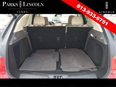 Certified 2022 Lincoln Corsair FWD w/ Equipment Group 101A image 8