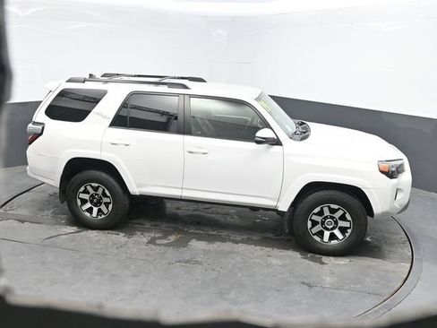Used 2019 Toyota 4Runner TRD Off-Road Premium AWD/4WD image 28