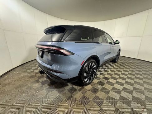 New 2025 Lincoln Nautilus Reserve w/ Jet Appearance Package image 5