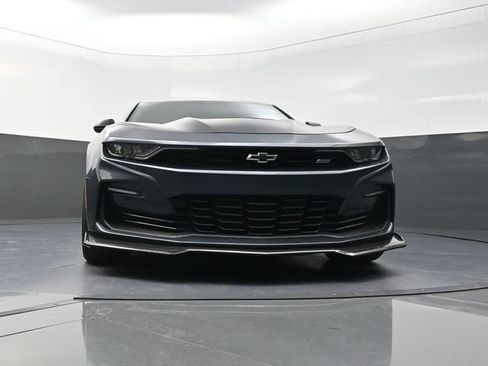 Used 2020 Chevrolet Camaro SS RWD image 29