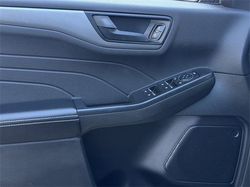 Used 2023 Ford Escape Active image 25