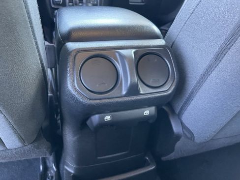 Used 2024 Jeep Wrangler Unlimited AWD/4WD image 22