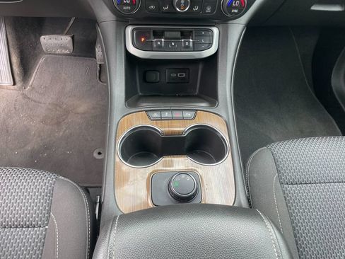Used 2020 GMC Acadia SLE AWD/4WD image 22