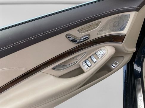Used 2016 Mercedes-Benz S 550 Sedan image 14