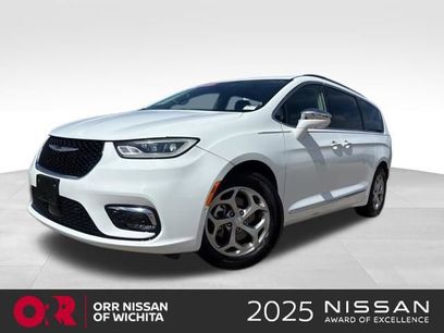 Used 2022 Chrysler Pacifica Limited