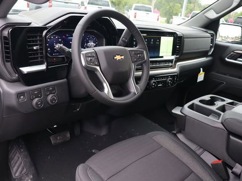 New 2026 Chevrolet Silverado 1500 LT AWD/4WD image 6