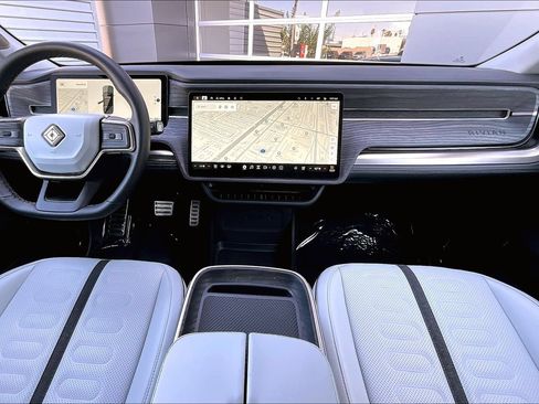 Used 2024 Rivian R1S Adventure AWD/4WD image 15