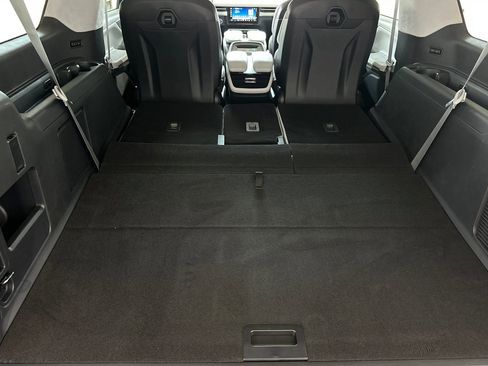 New 2026 Lincoln Navigator L Black Label AWD/4WD image 16