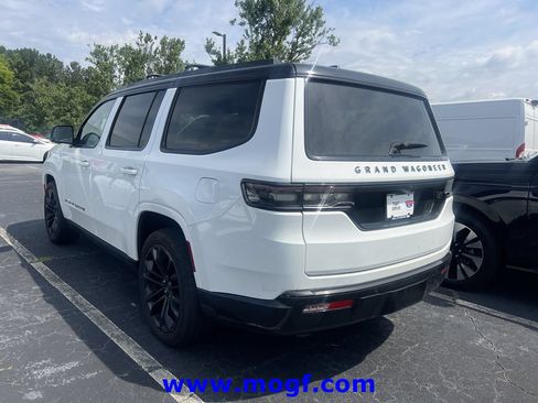 Used 2024 Jeep Grand Wagoneer Series II w/ Quick Order Packagew 28T AWD/4WD image 2