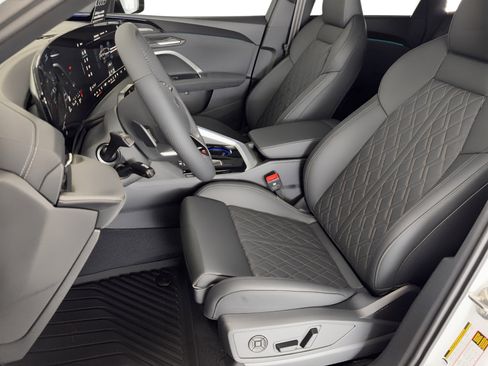 New 2025 Audi SQ5 Prestige image 5
