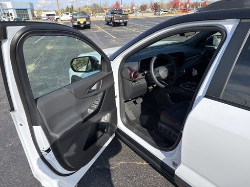 New 2026 Chevrolet Equinox RS w/ Convenience Package III image 9