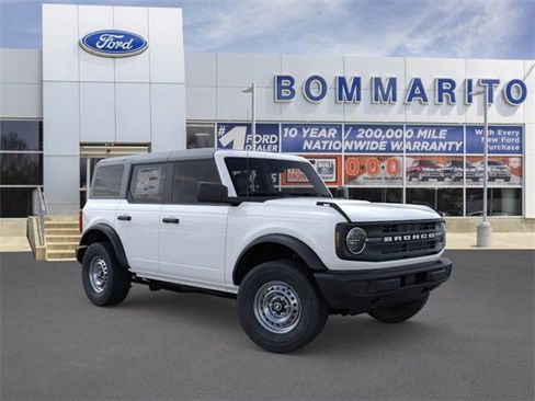 New 2025 Ford Bronco 4-Door image 7