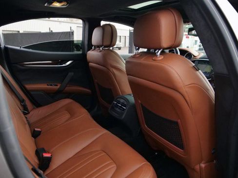 Used 2014 Maserati Ghibli S Q4 image 34