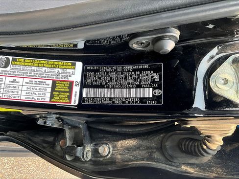 Used 2018 Toyota Camry SE w/ Convenience Package FWD image 19
