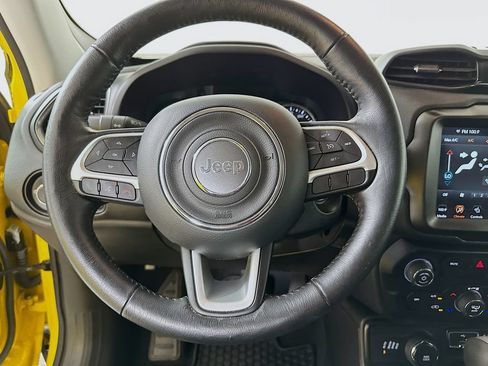 Used 2023 Jeep Renegade Latitude w/ Premium Group AWD/4WD image 18