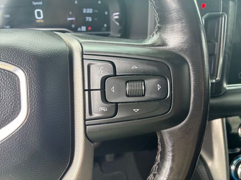 Used 2022 GMC Yukon XL Denali AWD/4WD image 32