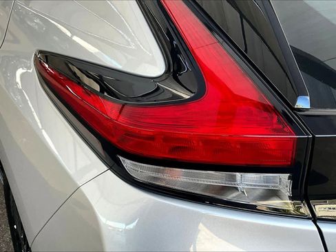 Used 2024 Nissan Leaf SV Plus image 27