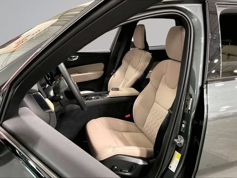 Certified 2026 Volvo XC60 B5 Plus w/ Climate Package AWD/4WD image 28