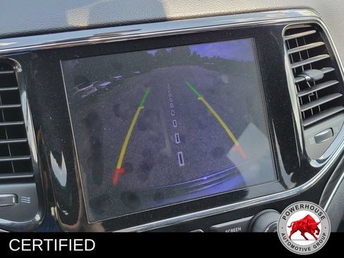 Used 2019 Jeep Grand Cherokee Limited RWD image 26