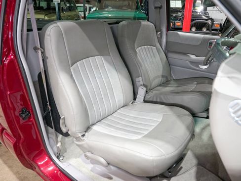 Used 2003 Chevrolet S10 Pickup LS w/ LS Preferred Equipment Group RWD image 34