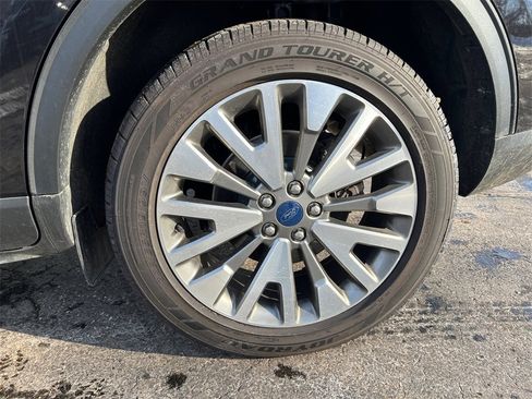 Used 2022 Ford Escape Titanium image 39