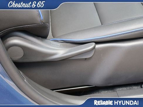 Used 2024 Buick Envista Sport Touring w/ Convenience I Package FWD image 11
