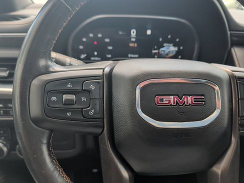Used 2023 GMC Yukon AT4 w/ AT4 Premium Package AWD/4WD image 27