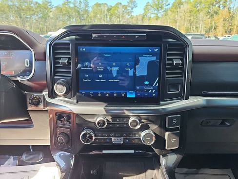 Used 2022 Ford F150 Lariat w/ Equipment Group 502A High image 25