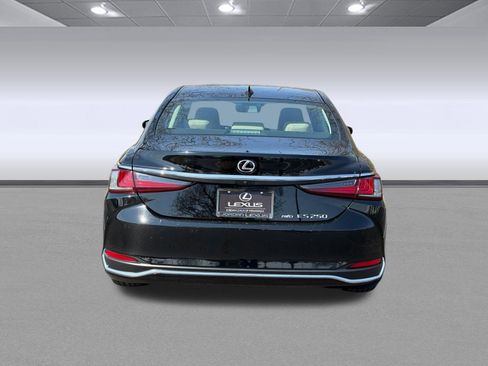 Used 2021 Lexus ES 250 w/ Premium Package image 10