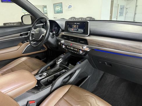 Used 2022 Kia Telluride SX w/ SX Prestige Package AWD/4WD image 24