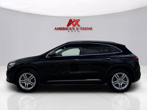 Used 2021 Mercedes-Benz GLA 250 4MATIC w/ Premium Package image 2