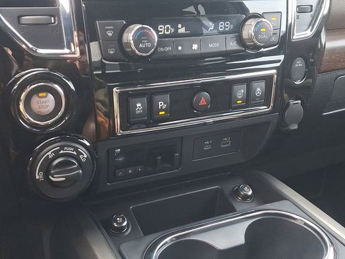 Used 2021 Nissan Titan Platinum Reserve w/ Off Road Protection Package image 15