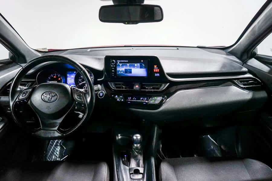 Used 2018 Toyota C-HR XLE FWD image 13