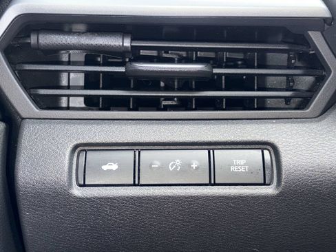 Used 2023 Nissan Altima 2.5 S FWD image 13