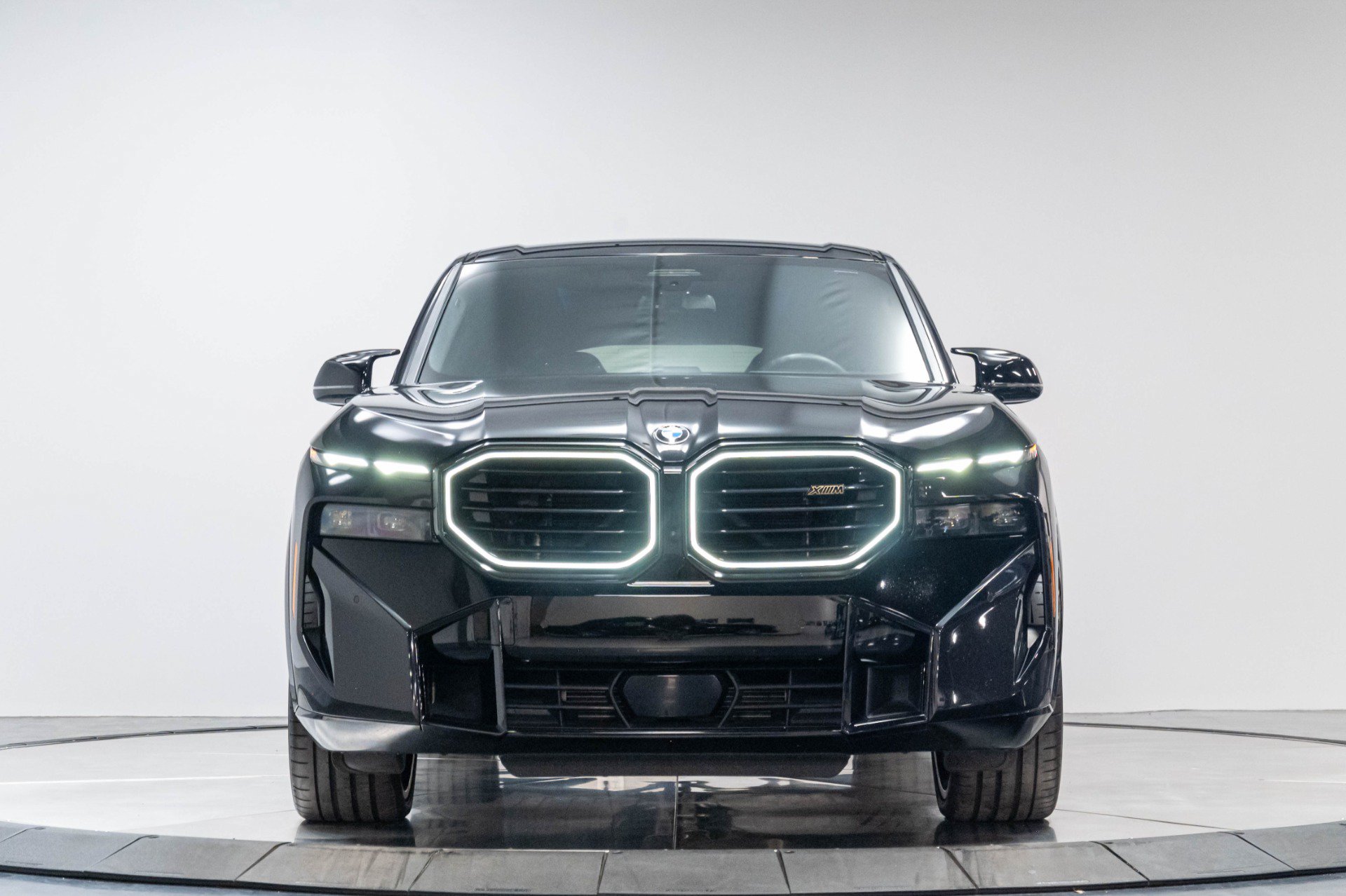 Used 2023 BMW XM w/ M Driver's Package AWD/4WD image 39