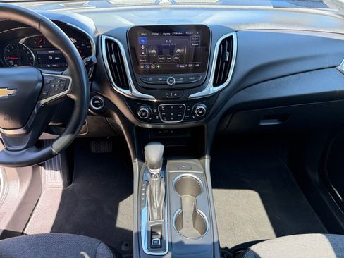 Used 2024 Chevrolet Equinox LT FWD image 19