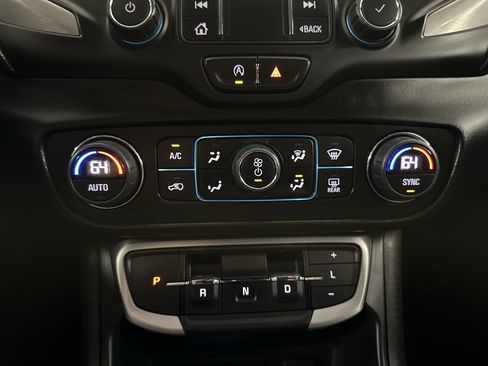 Used 2022 GMC Terrain SLE w/ Driver Convenience Package AWD/4WD image 42