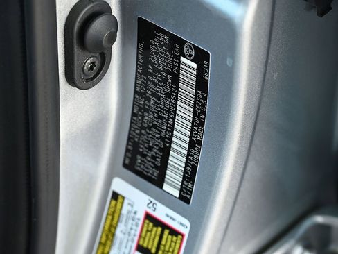 Used 2023 Toyota Camry SE image 20