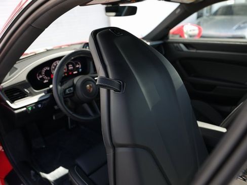 Certified 2025 Porsche 911 Carrera image 23