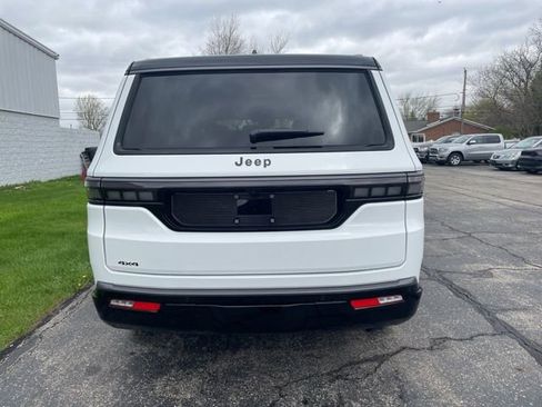 New 2026 Jeep Grand Wagoneer 4WD image 13