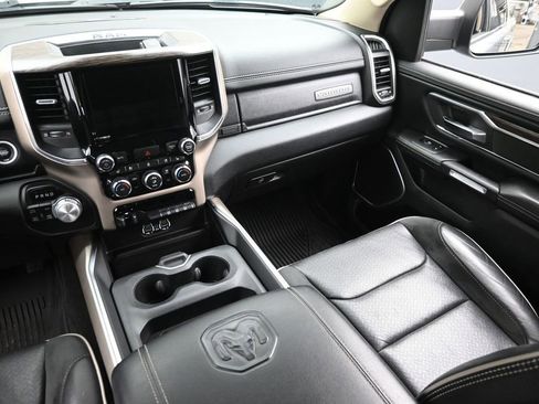 Used 2020 RAM 1500 Laramie image 12