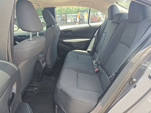 Used 2025 Toyota Corolla LE FWD image 14