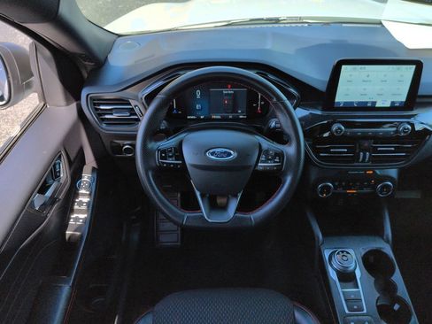 Certified 2025 Ford Escape ST-Line FWD image 16