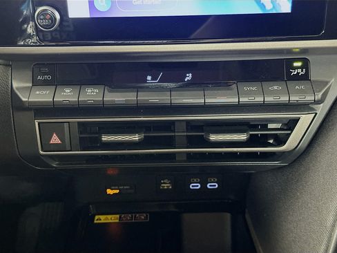 Used 2026 Toyota Camry LE FWD image 23