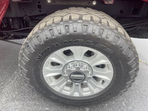 Used 2020 Ford F250 XLT w/ XLT Value Package AWD/4WD image 23