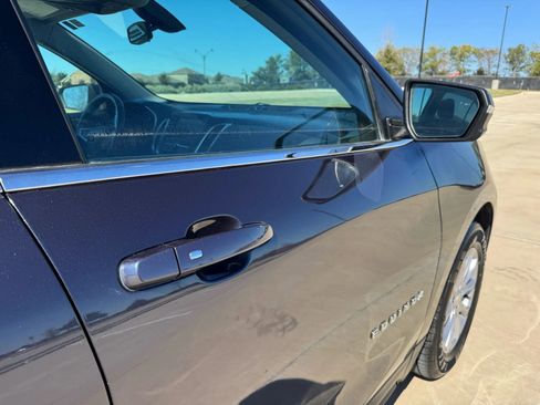 Used 2018 Chevrolet Equinox LT FWD image 17