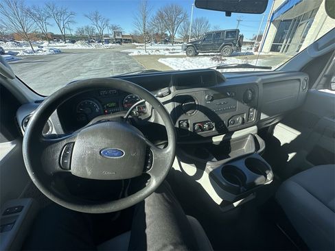 Used 2012 Ford E-250 and Econoline 250 w/ PWR Group image 11