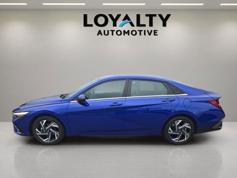 Used 2024 Hyundai Elantra Limited image 2